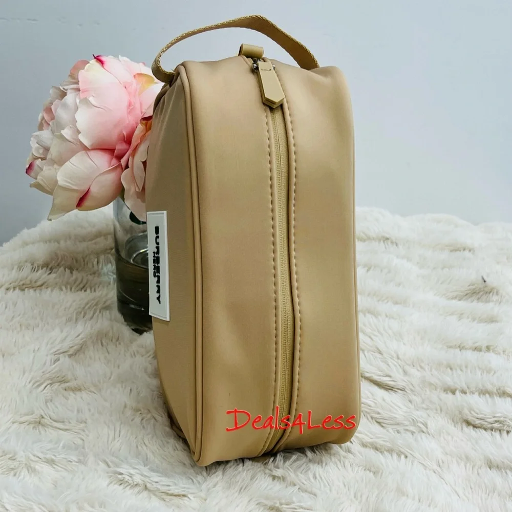 Burberry Bag Pouch Case Cosmetics Toiletry Travel Logo Handle Zippered New